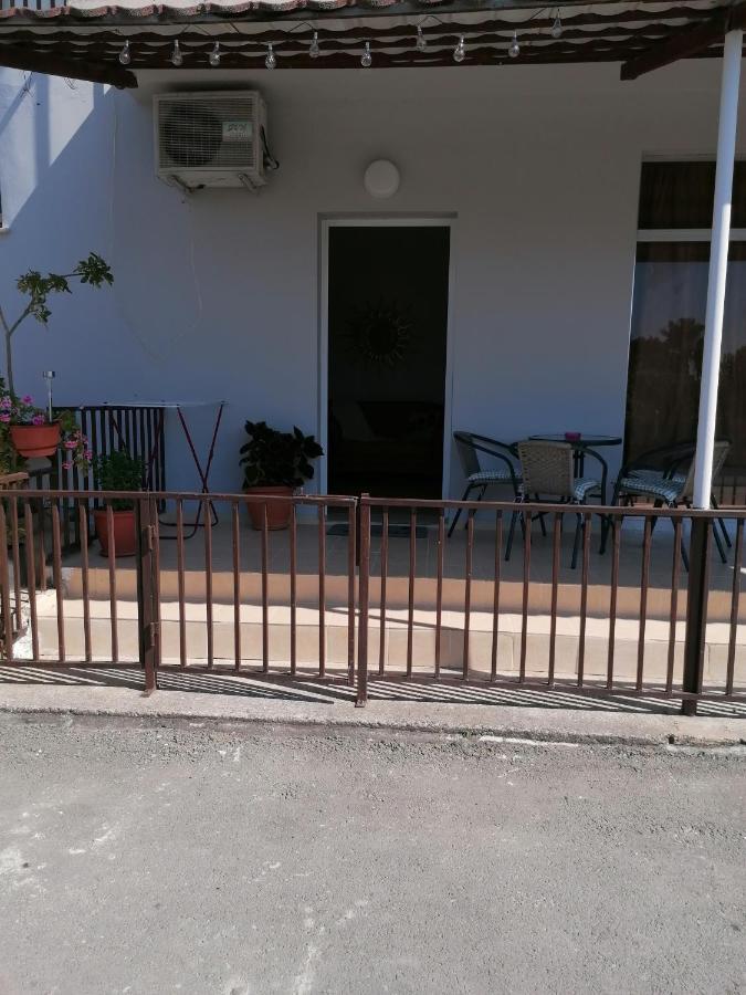 Appartement Hamboula à Polis Extérieur photo